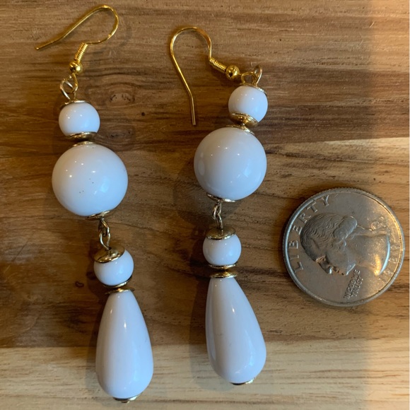 ✨3 for$40✨NWT Earrings✨ ✨Hand Crafted ✨Artisan!✨Perfect Holiday Earring! ✨ - Picture 7 of 8